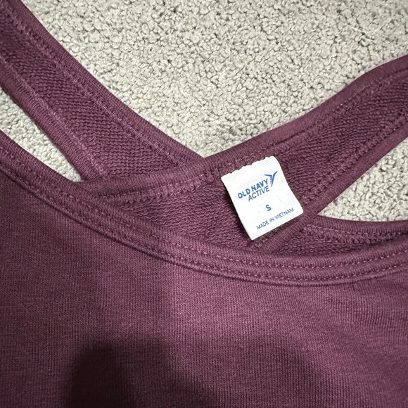 Old navy active wear long sleeve - Picture 2 of 3